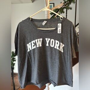 NWT Gray 'New York' Graphic T-Shirt